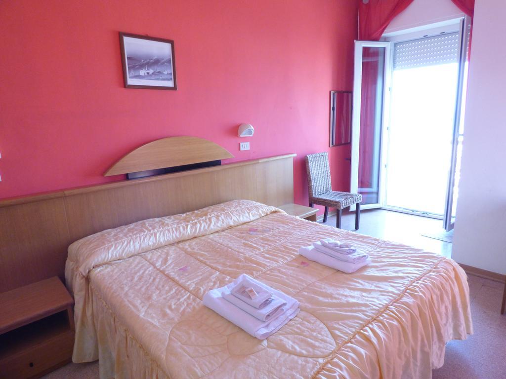 Consul Hotel ริมินี ภายนอก รูปภาพ