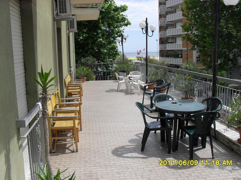 Consul Hotel ริมินี ภายนอก รูปภาพ